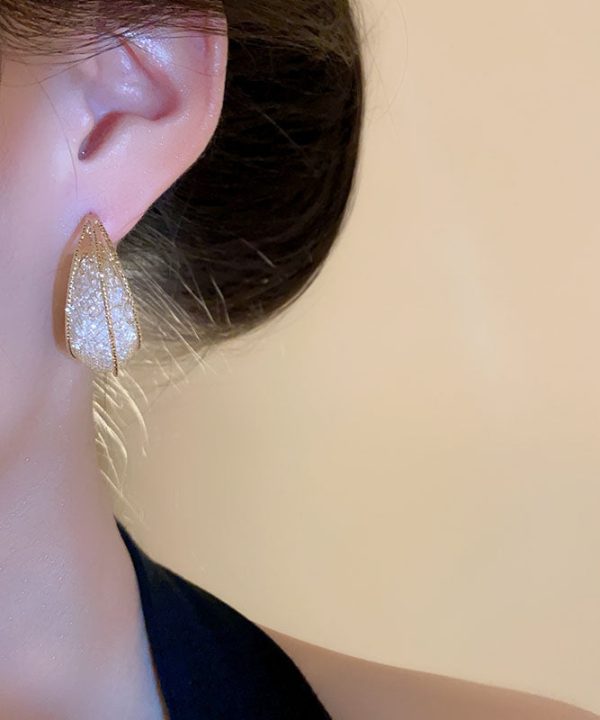 Boutique Gold Copper Alloy Crystal Nets Hoop Earrings Fashion - Image 2